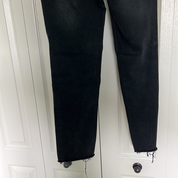 Straight Leg Jeans Ripped Cuff - Picture 6 of 7